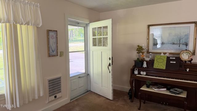 1420 East Cedar Street, Bristol, TN 37620