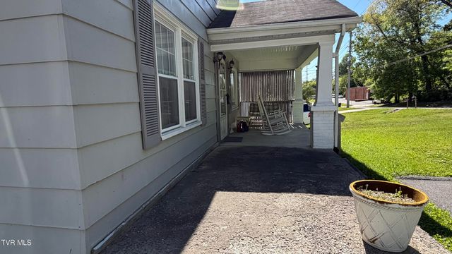 1420 East Cedar Street, Bristol, TN 37620