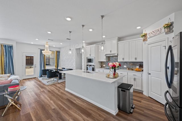 13217 Ridings Drive, Fort Worth, TX 76052