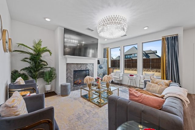 13217 Ridings Drive, Fort Worth, TX 76052