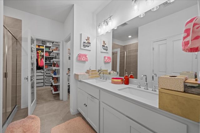 13217 Ridings Drive, Fort Worth, TX 76052