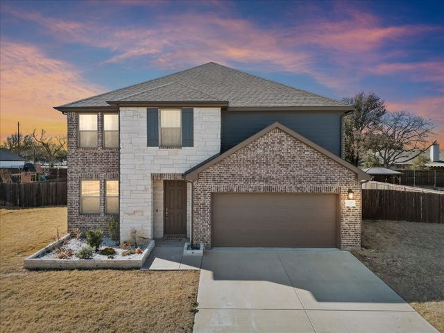 13217 Ridings Drive, Fort Worth, TX 76052