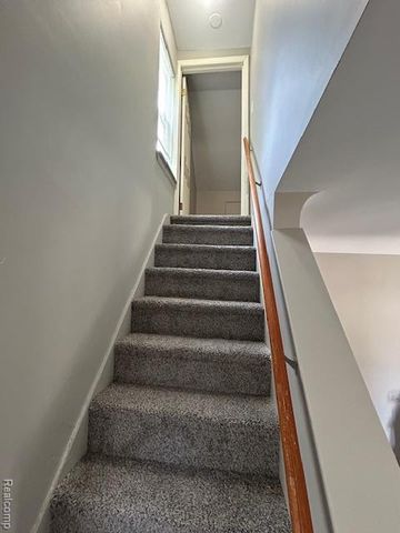 17336 Lowell Street, Roseville, MI 48066
