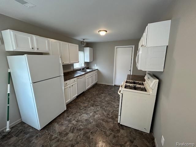 17336 Lowell Street, Roseville, MI 48066