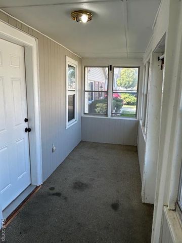 17336 Lowell Street, Roseville, MI 48066