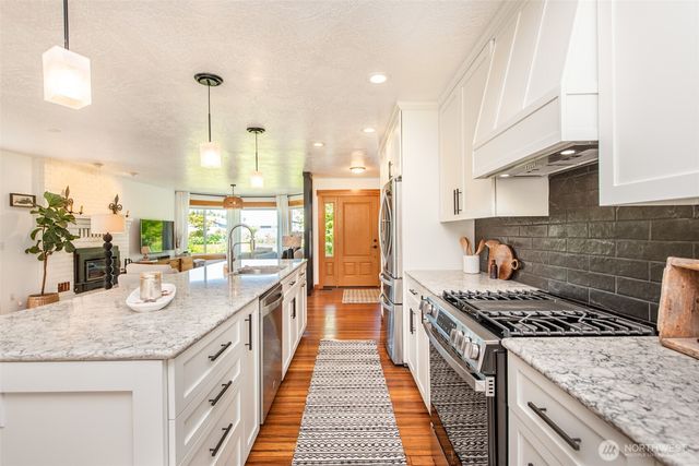 291 Grandview Drive, Sequim, WA 98382