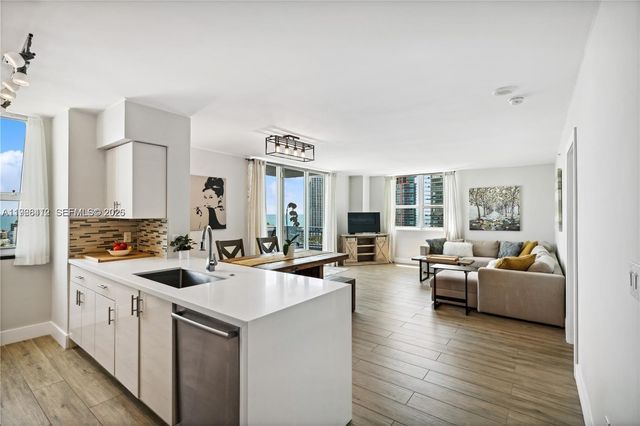 90 Alton Rd 1901, Miami Beach, FL 33139