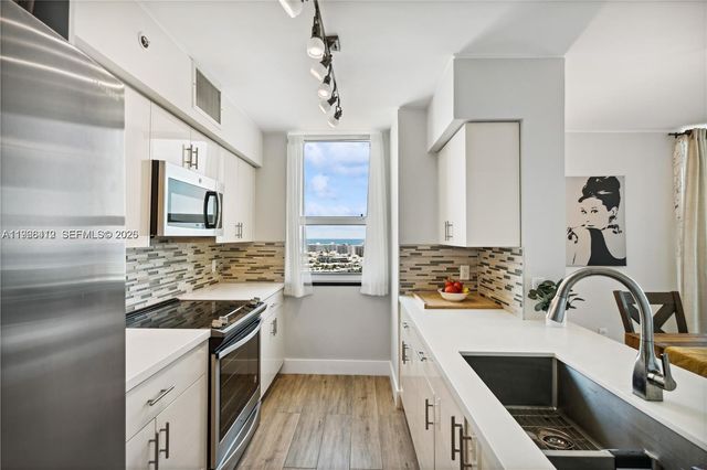 90 Alton Rd 1901, Miami Beach, FL 33139