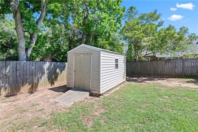 2503 Field Brook Circle E, Mobile, AL 36695