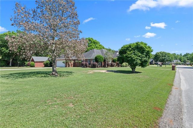 2503 Field Brook Circle E, Mobile, AL 36695