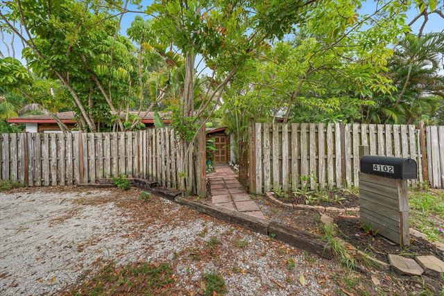 4102 ROYAL PALM AVENUE, Sarasota, FL 34234