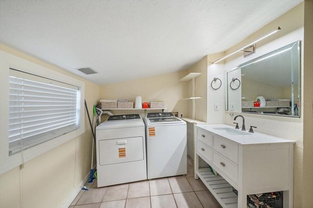 4102 ROYAL PALM AVENUE, Sarasota, FL 34234