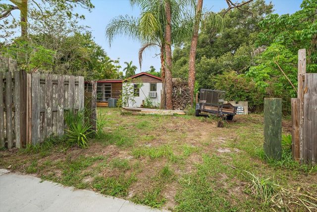 4102 ROYAL PALM AVENUE, Sarasota, FL 34234