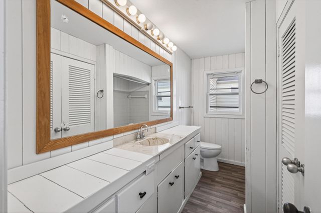 3224 Lake Lane, Arden Hills, MN 55112