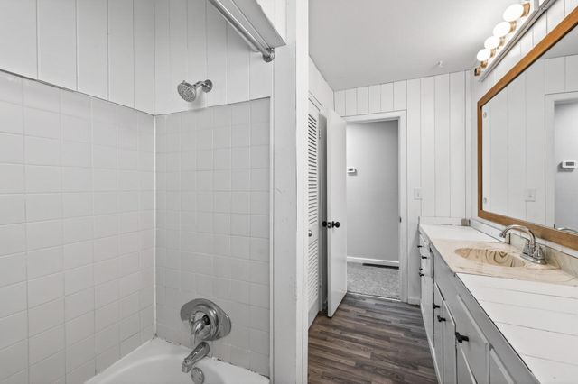 3224 Lake Lane, Arden Hills, MN 55112