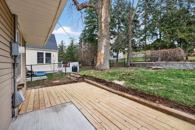 3224 Lake Lane, Arden Hills, MN 55112