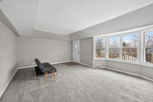 3224 Lake Lane, Arden Hills, MN 55112