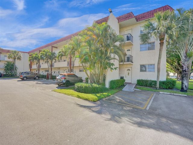 8962 S Hollybrook Blvd 303, Pembroke Pines, FL 33025