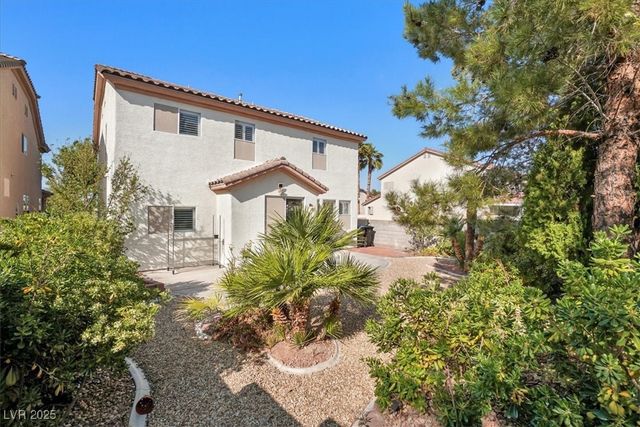 319 Fox Lake Avenue, Las Vegas, NV 89148