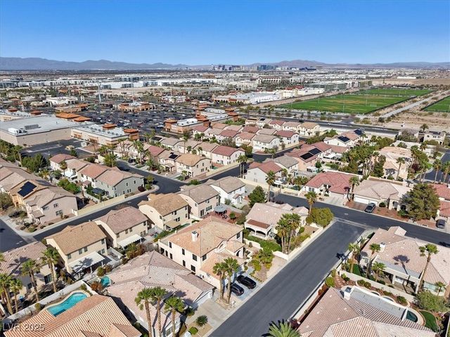 319 Fox Lake Avenue, Las Vegas, NV 89148