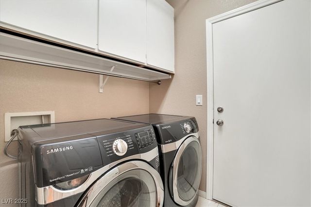 319 Fox Lake Avenue, Las Vegas, NV 89148