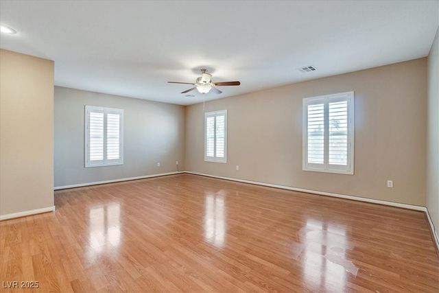 319 Fox Lake Avenue, Las Vegas, NV 89148