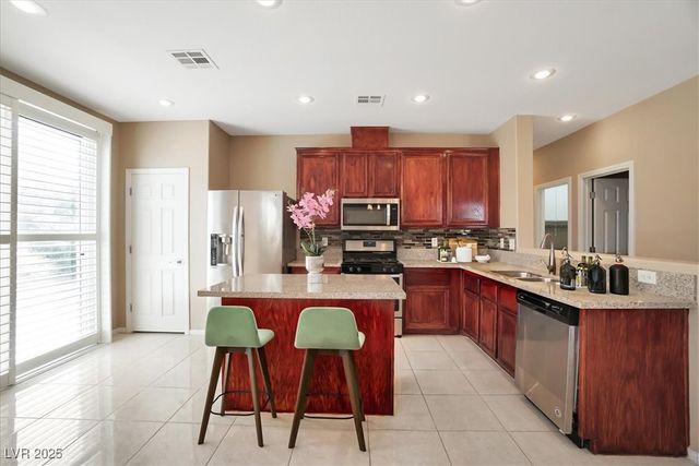 319 Fox Lake Avenue, Las Vegas, NV 89148