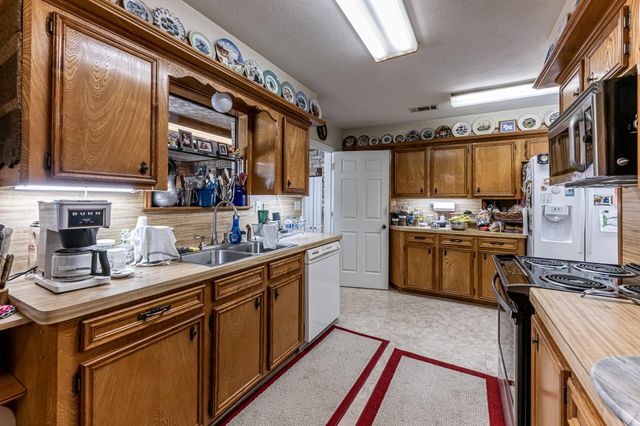 46 Point Loop, Huntsville, TX 77320