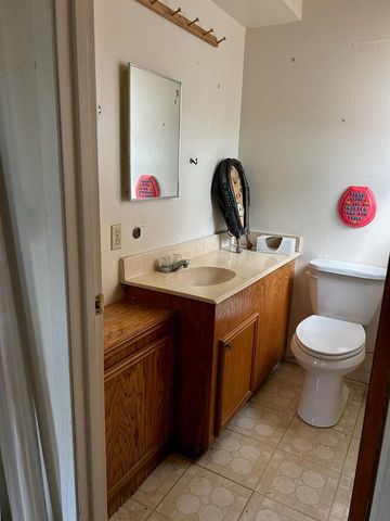 46 Point Loop, Huntsville, TX 77320