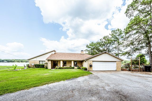 46 Point Loop, Huntsville, TX 77320