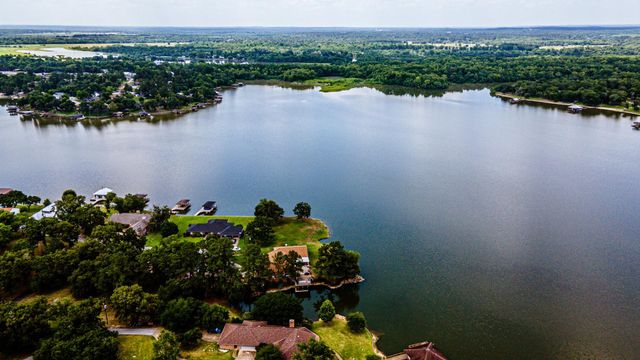 46 Point Loop, Huntsville, TX 77320