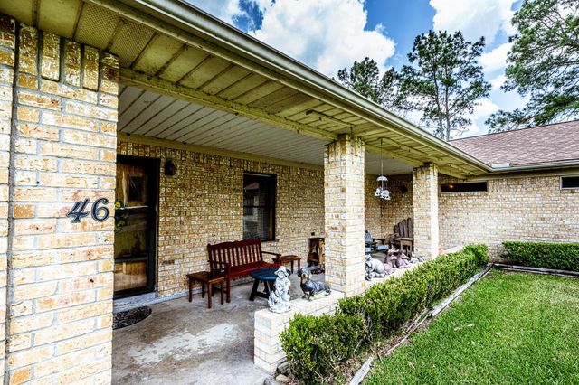 46 Point Loop, Huntsville, TX 77320