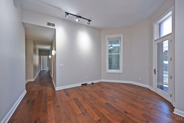 1326 Vine Street, Cincinnati, OH 45202