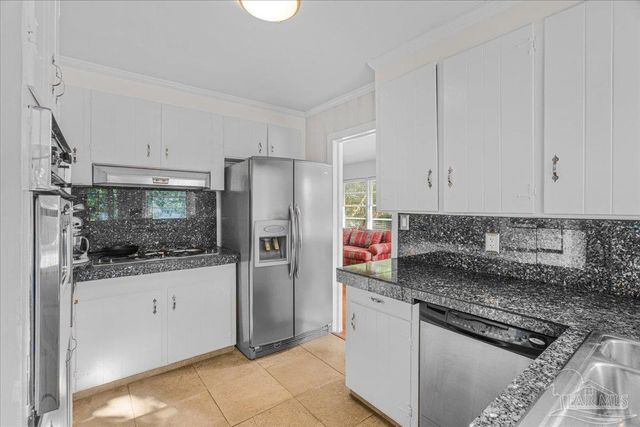 1813 Copley Dr, Pensacola, FL 32503