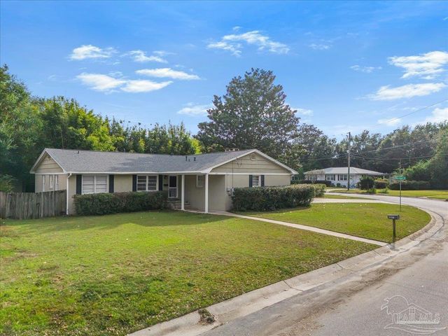 1813 Copley Dr, Pensacola, FL 32503