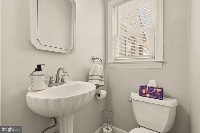 7932 ORCHID ST NW, Washington, DC 20012
