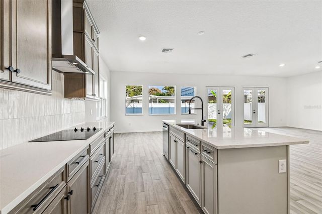 3111 W NASSAU STREET, Tampa, FL 33607