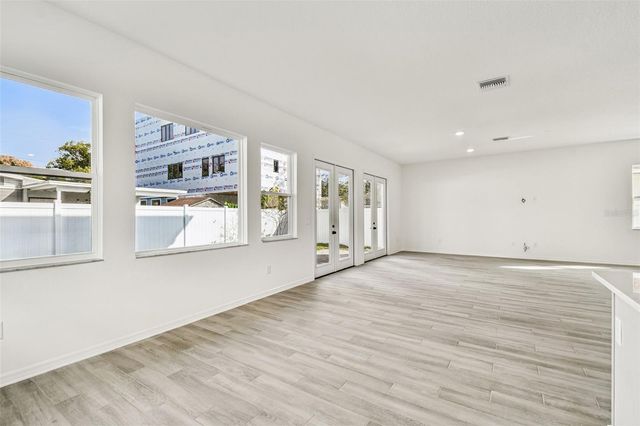 3111 W NASSAU STREET, Tampa, FL 33607