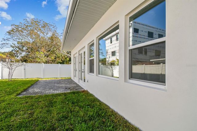 3111 W NASSAU STREET, Tampa, FL 33607