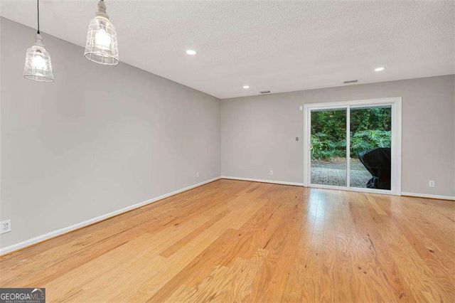 122 S Island Square Drive, St. Simons, GA 31522