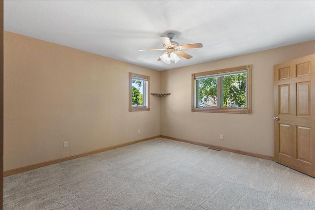 2540 S 95th STREET, West Allis, WI 53227