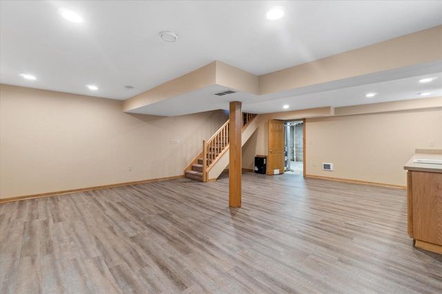 2540 S 95th STREET, West Allis, WI 53227