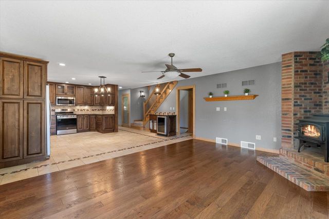 2540 S 95th STREET, West Allis, WI 53227