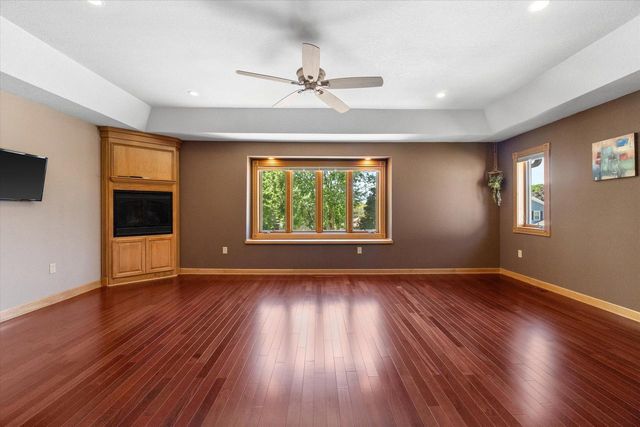 2540 S 95th STREET, West Allis, WI 53227