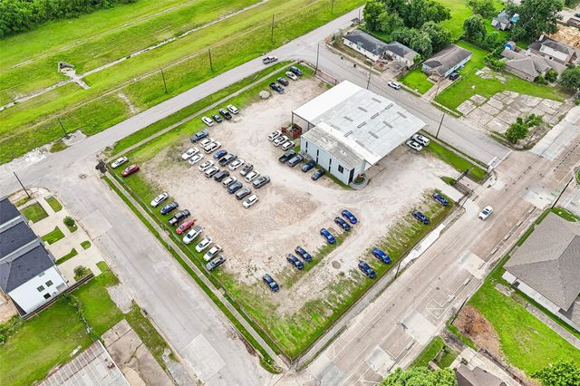 3201 Maury, Houston, TX 77009