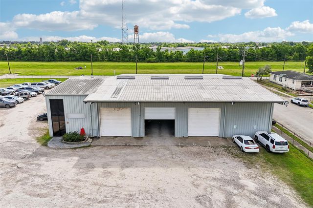 3201 Maury, Houston, TX 77009