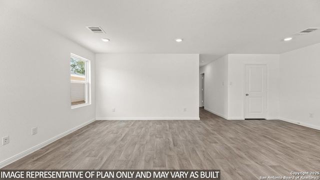 2050 Zephyr Lily, San Antonio, TX 78221