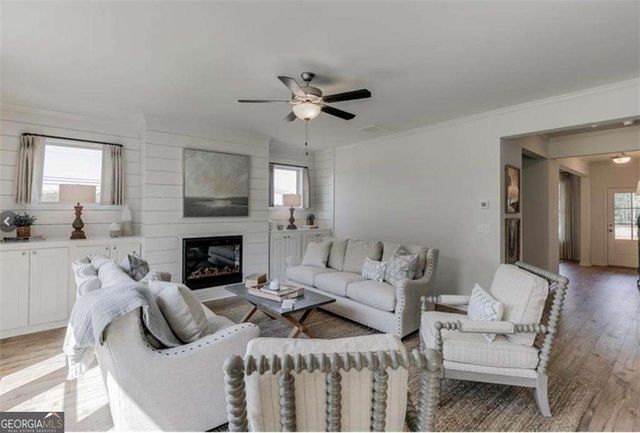 5453 Trillium Way, Flowery Branch, GA 30542