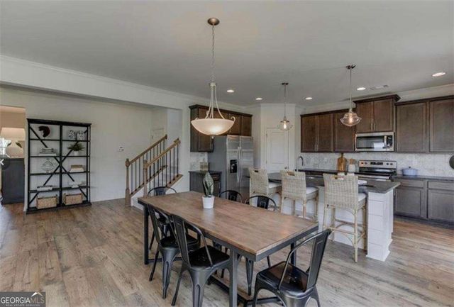 5453 Trillium Way, Flowery Branch, GA 30542