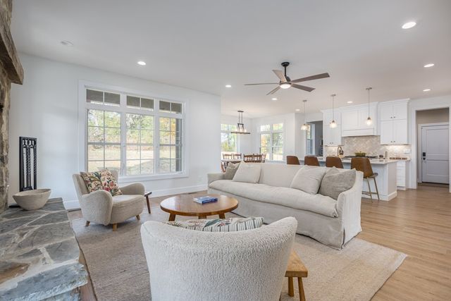 1813 Lasea Rd, Spring Hill, TN 37174